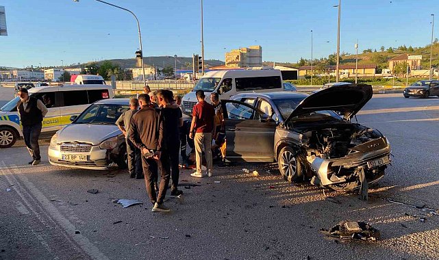 Elazığ'da trafik kazası: 4 yaralı
