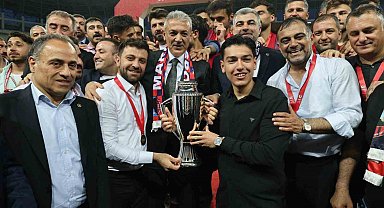 Elazığlı Vali Akkoyun'a 'Babalar sözünü tutar' jesti