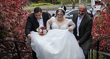Elif'in gelinlik giyme hayali gerçek oldu