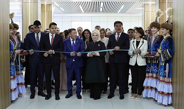 Emine Erdoğan, Kazakistan'da Sıfır Atık Eğitim Laboratuvarı'nın açılışını yaptı