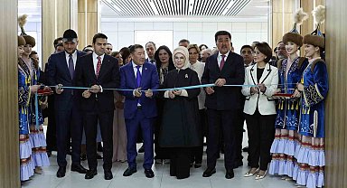 Emine Erdoğan, Kazakistan'da Sıfır Atık Eğitim Laboratuvarı'nın açılışını yaptı