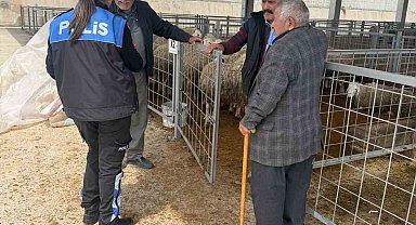 Emniyetten hayvan pazarında sahte para uyarısı