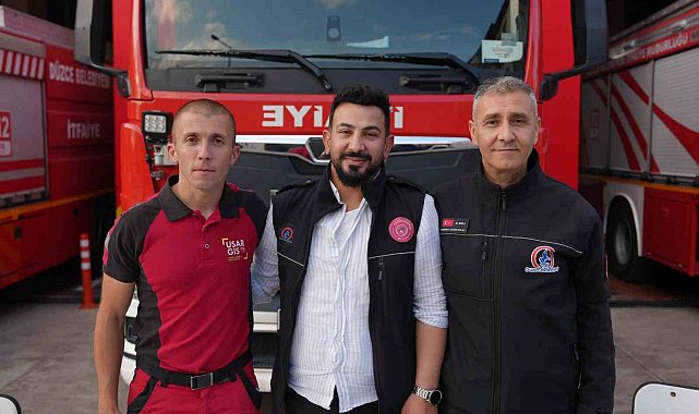 Enkaz altında kurulan kardeşlik