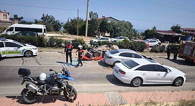 Erdemli'de 4 otomobil birbirine girdi: 1 yaralı