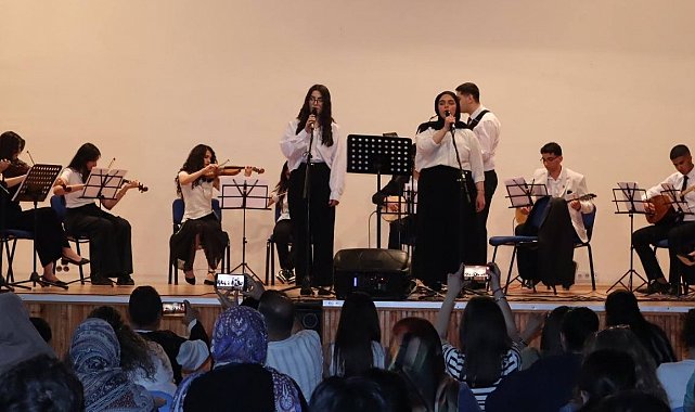 Erzincan Gençlik Merkezlerinde gençlik konseri coşkusu