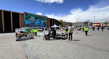 Erzincan'da uygulamalı trafik eğitimi verildi
