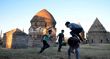 Erzurum'da nüfusun yüzde 27,4'ü çocuk