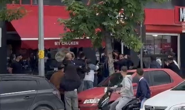 Eskişehir'de cadde ortasında kavga