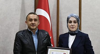 Eslem'i kurtaran dalgıç Kemal Ateş'e teşekkür belgesi