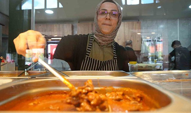 Evde başladığı yemek serüvenini işletmeye dönüştürdü