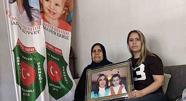 Evlatlarını Reyhanlı patlamasında kaybeden anne ve kızı 13 yıldır aynı acıyla yaşıyor
