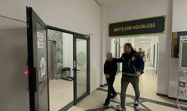 Evlerden hırsızlık yapan şüpheli kiralık araçla kaçarken yakalandı