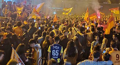 Fenerbahçeli taraftarlar da Galatasaraylıları yalnız bırakmadı