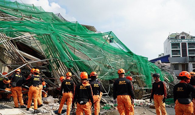Filipinler'de çöken binada can kaybı 4'e yükseldi