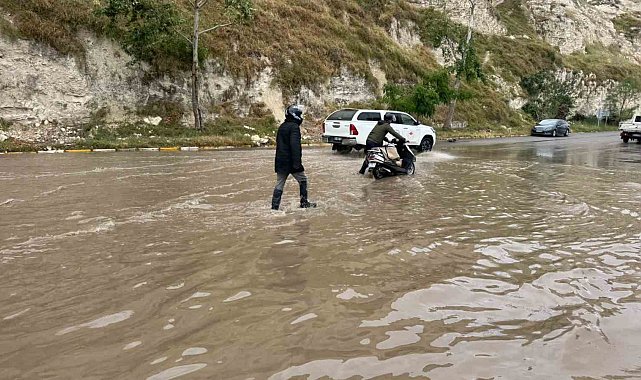 Fırat Nehri taştı, her yeri su bastı