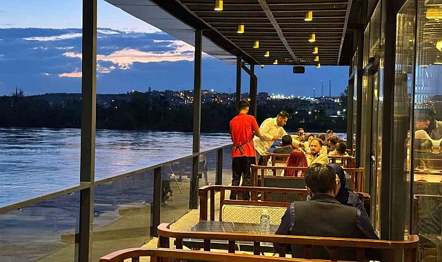 Fırat Nehri ziyaretçilerin uğrak noktası haline geldi