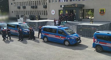 Gaziantep'te göçmen kaçakçılığı organizatörlerine şafak operasyonu: 7 şahıs tutuklandı
