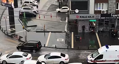 Gaziantep'te kitlenen trafiği otobüs şoförü açtı