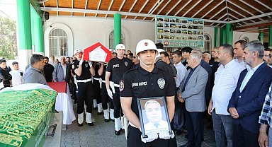Geçirdiği rahatsızlık sonrası hayatını kaybeden polis memuru son yolculuğuna uğurlandı