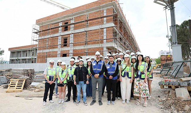 Geleceğin mühendisleri huzurevi inşaatını gezdi