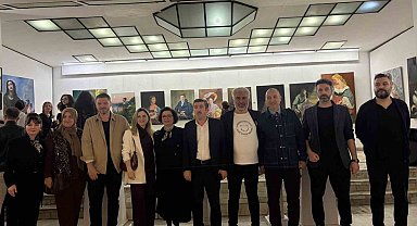 Genç sanatçılar eserlerini karekodla dijitale taşıdı