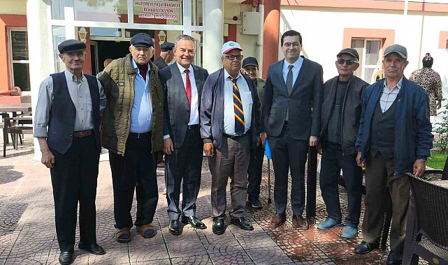 Genel Müdür Sezen, huzurevi sakinlerinin tecrübelerini dinledi