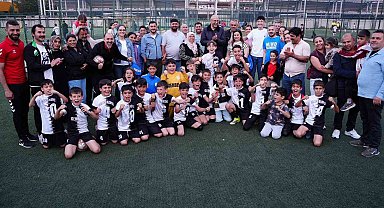 Germencik Belediyespor U11 Takımı namağlup şampiyon oldu