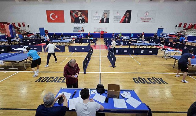 Gölcük'te masa tenisi heyecanı