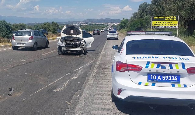 Gömeç'te iki otomobil çarpıştı: 2 yaralı