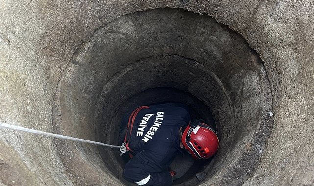 Gönen'de 6 metrelik kuyuya düşen koyun operasyonla kurtarıldı