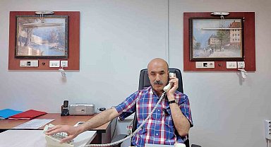 Görme engelli santral memuru hafızasıyla hayran bırakıyor: Bin 500 numarayı ezbere biliyor