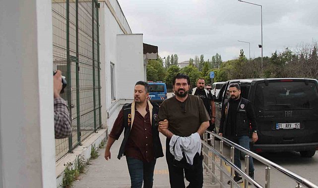 Gözaltına alınan Rasim Ozan Kütahyalı Adana'ya getirildi