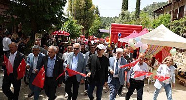 Güllübahçe'de festival coşkusu başladı.