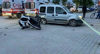 Hafif ticari araçla çarpışan motosikletteki 2 kişi yaralandı
