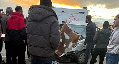 Hakkari'de zincirleme trafik kazası: 11 yaralı