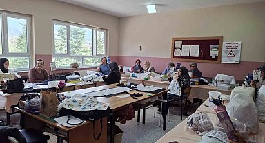 Halk Eğitim Merkezi kursiyerlerine sağlık eğitimi düzenlendi