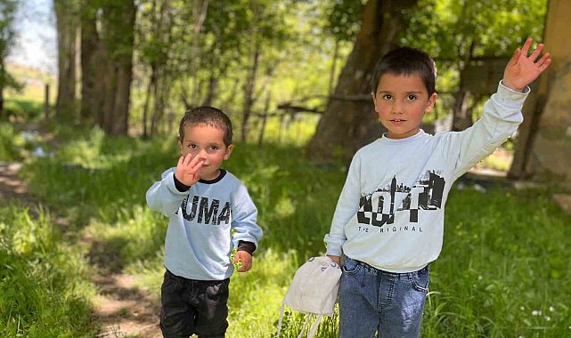 Hasköy'de çocuklar bayramda şeker toplama geleneğini yaşatıyor