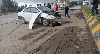 Hasköy'de hafriyat kamyonu ile otomobil çarpıştı: 1 yaralı