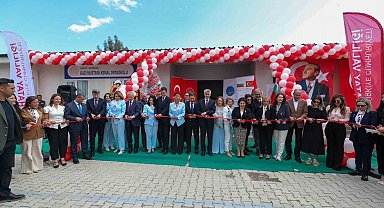 Hatay'da depremin ardından inşa edilen 232'inci okulun açılışı gerçekleştirildi