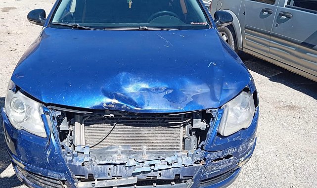 Hatay'da iki otomobilin karıştığı kazada 1 kişi yaralandı