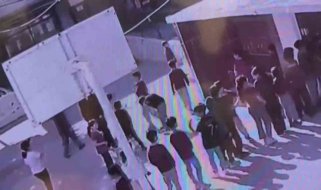 Havuç yerken nefes alamayan öğrenciyi, öğretmeni Heimlich manevrasıyla hayata tutundurdu