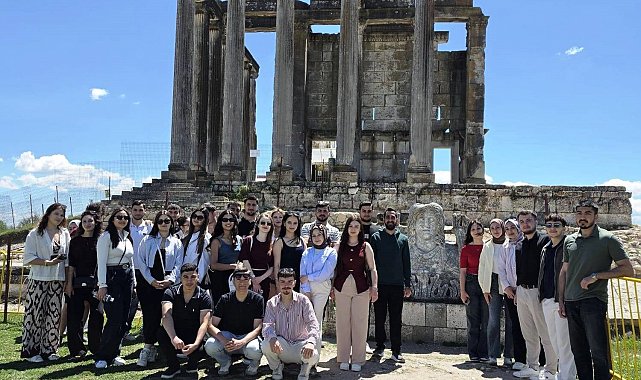 Hisarcık MYO öğrencileri Aizanoi Antik Kenti'ni gezdi