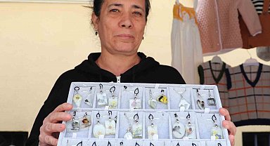 Hobi olarak başladı, şimdi el emeği takı sergiliyor