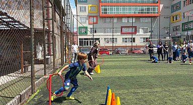Hopa'da Anneler Günü yeşil sahada kutlandı