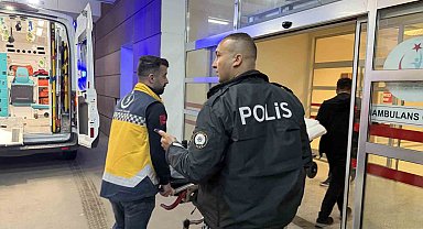 Hükümlü şahıs, hastanede kafasında bardak kırarak kendini yaraladı