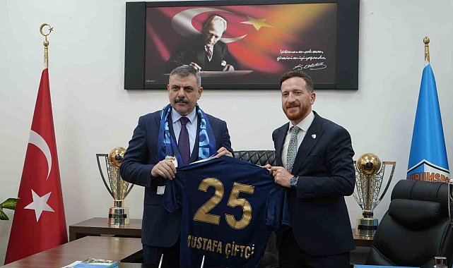 İçişleri Bakanı Çiftçi'den Erzurumspor'a tebrik ziyareti