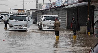 Iğdır küçük sanayi sitesindeki iş yerleri sular altında kaldı