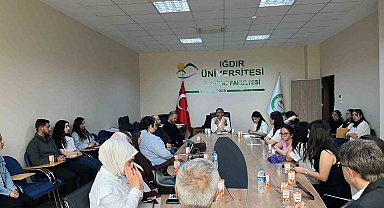 Iğdır Üniversitesi'nde kitap tahlili etkinliği düzenlendi