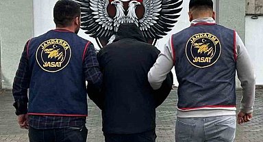 Iğdır'da 15 yıl hapis cezası bulunan kaçakçılık zanlısı yakalandı