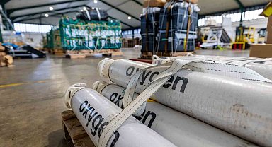 İngiltere'den Tristan da Cunha'ya hantavirüs müdahalesi kapsamında paraşütlü sevkiyat